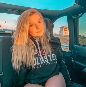 Meet your Posher, Ava